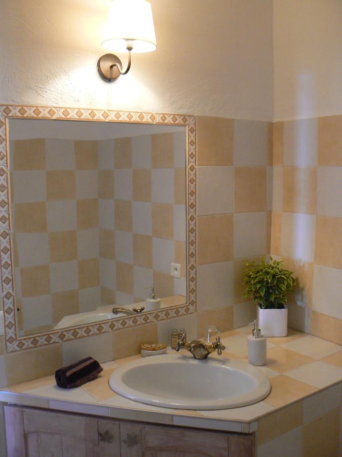 Chambres D'Hotes De La Verrerie Lioux Bagian luar foto