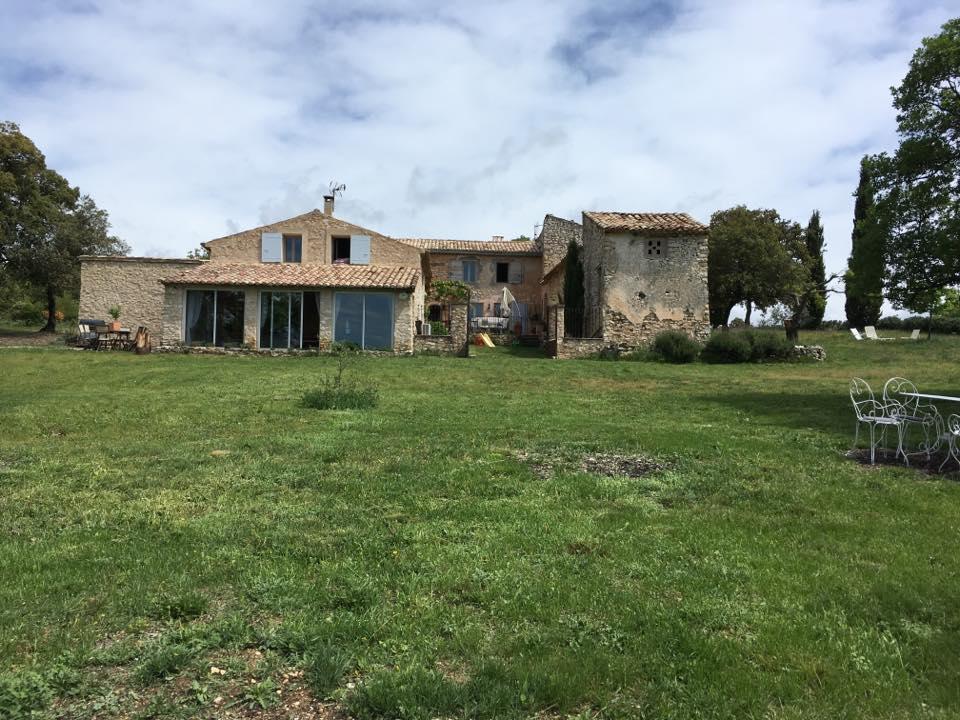 Chambres D'Hotes De La Verrerie Lioux Bagian luar foto